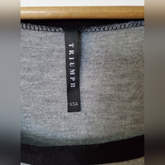 Basketball 🏀 Mom Tee 💕 - Picture 4 of 4